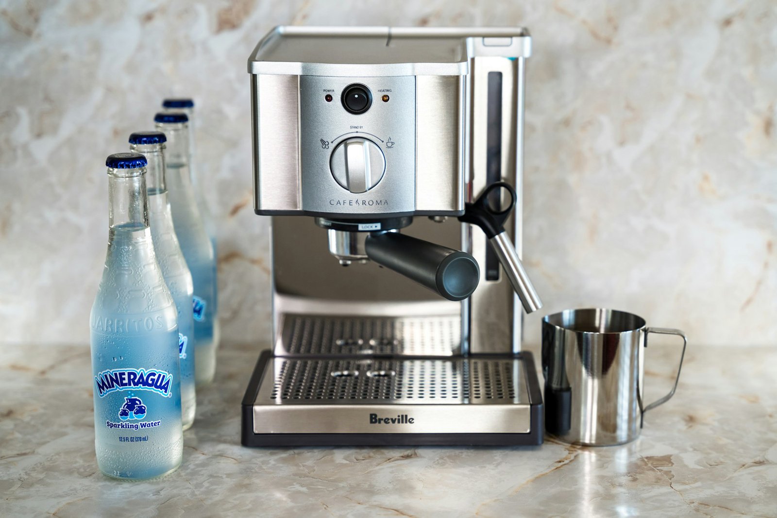 Kaffeevollautomat in der Küche