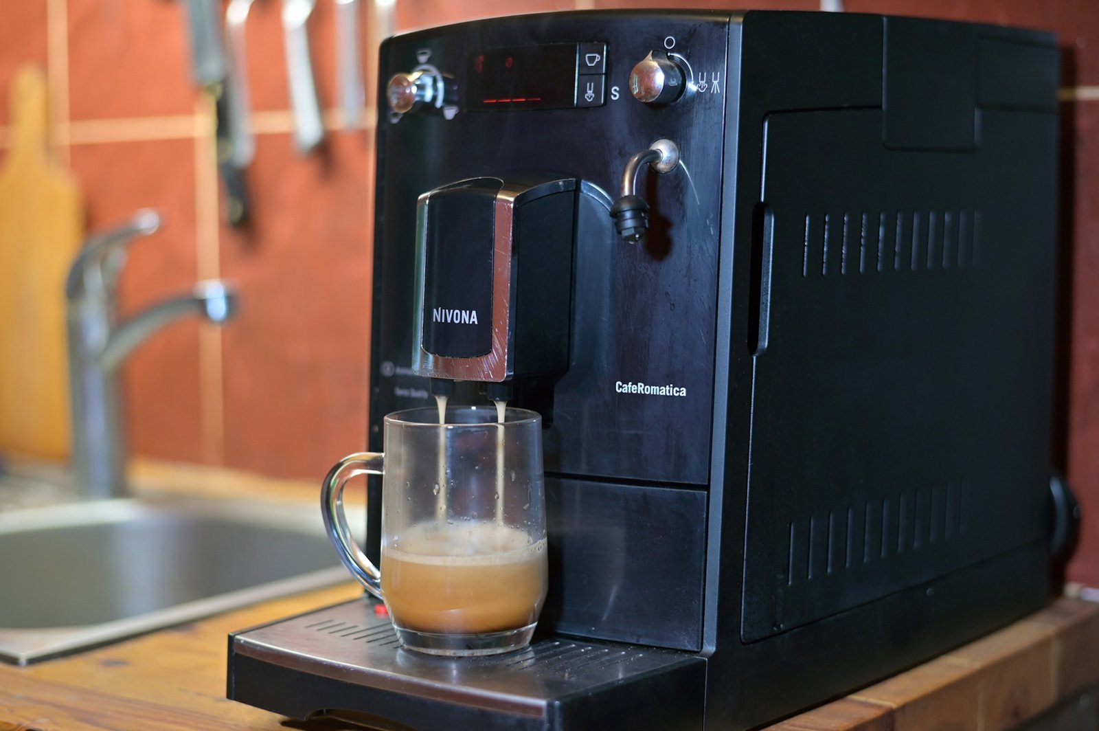 Kaffeevollautomat mit Display