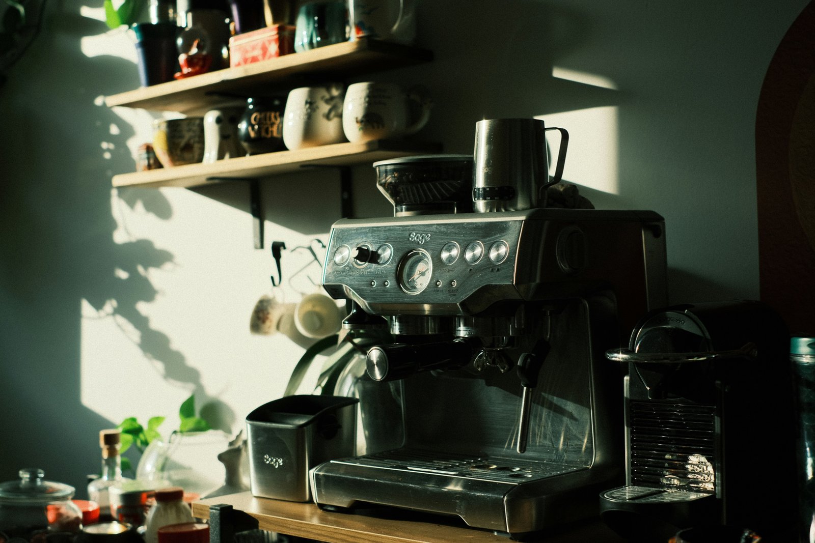 Kaffeevollautomat in der Küche